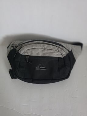 Quiksilver Two-Tone Grey & Black Waist Pack